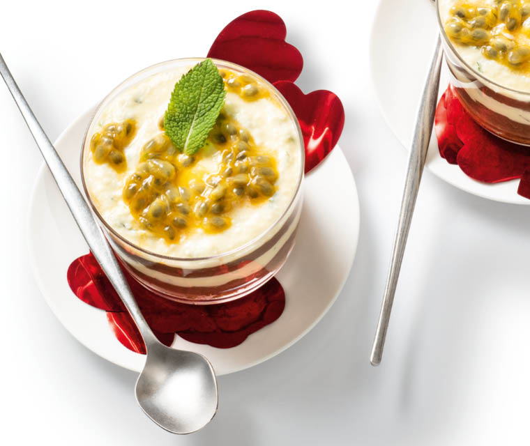 Chocolade laagjes-tiramisu met passievrucht en munt