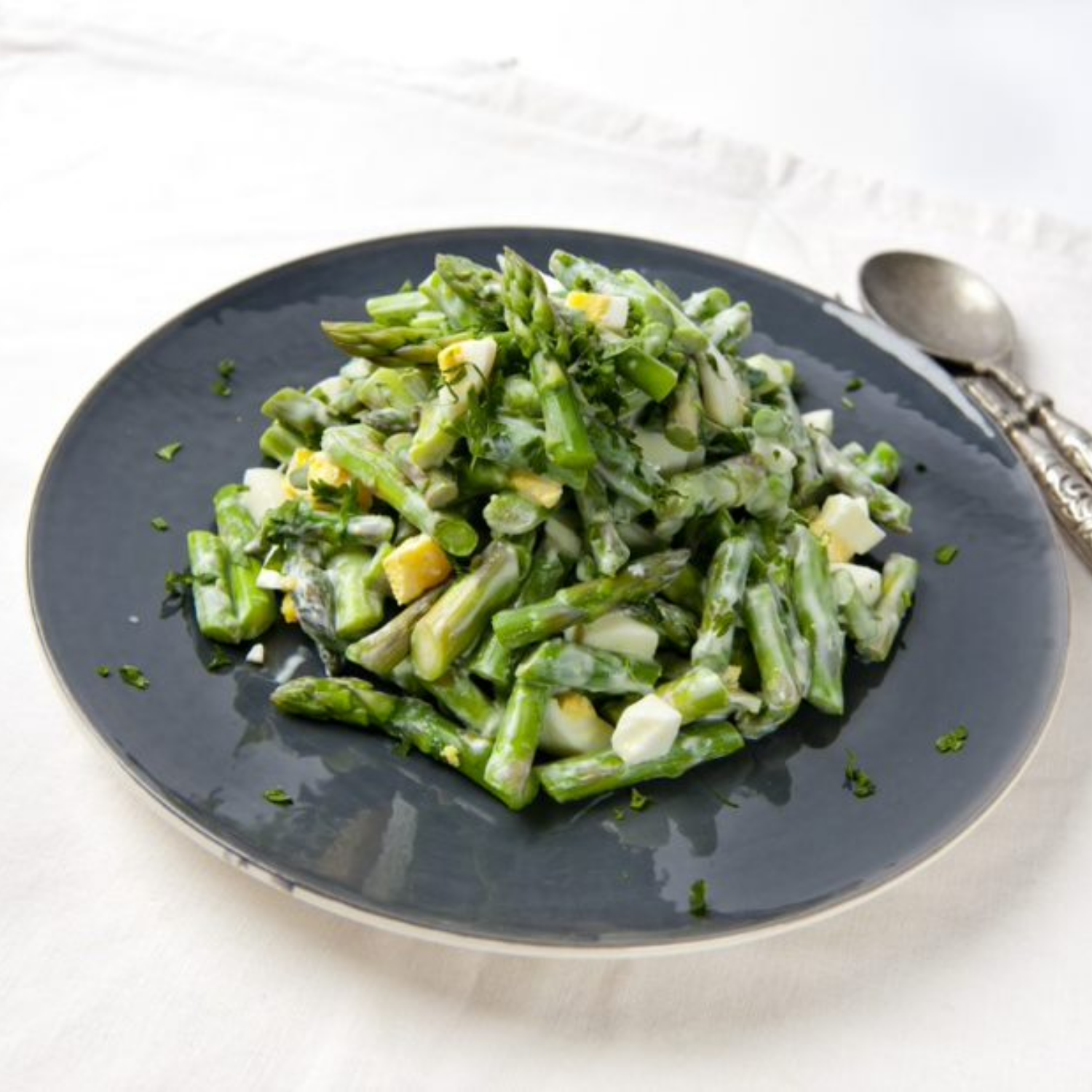 Aspergesalade met krieltjes en ei