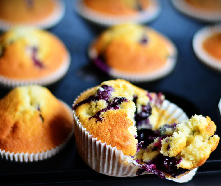 Minimuffins met bosbessen