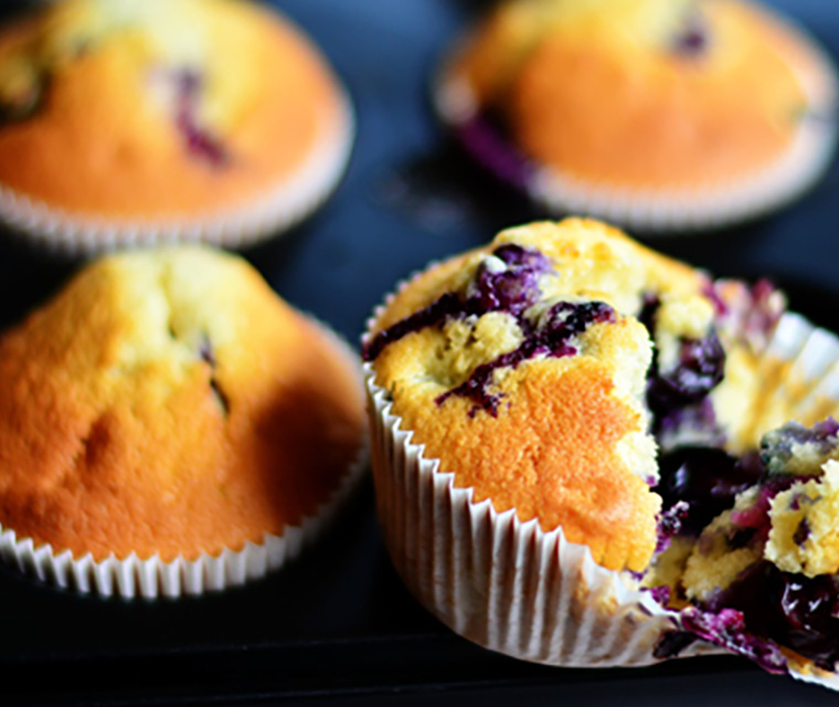 Minimuffins met bosbessen