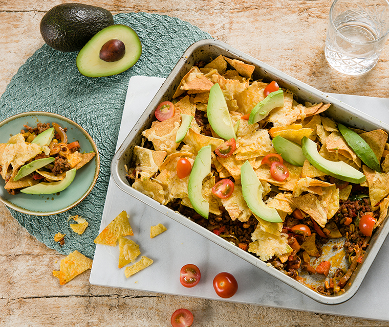 Nachoschotel met avocado