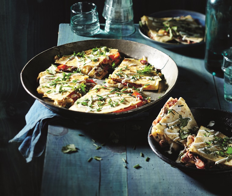 Tortilla met paddenstoelen, paprika en Old Amsterdam