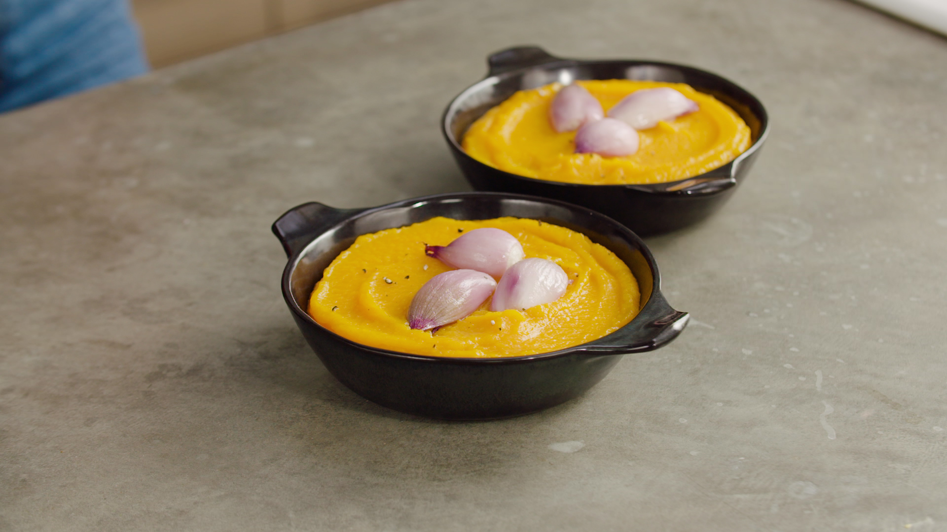 Ovenschotel met shoarma en pompoen en witlofsalade