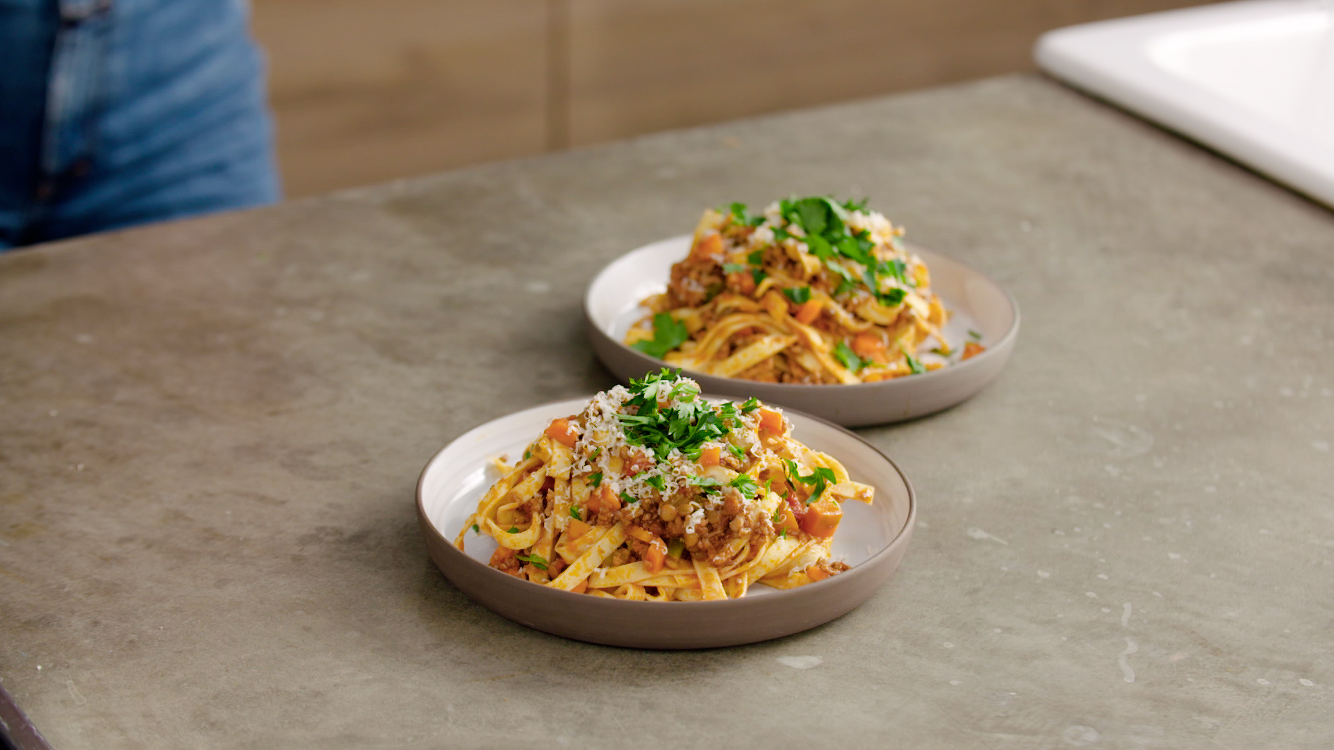 Verse pasta bolognese met linzen