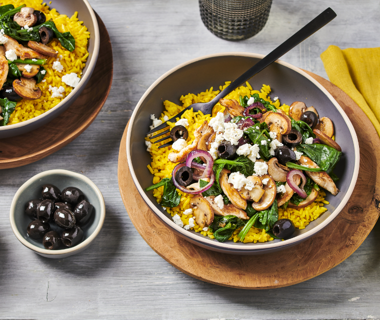 Kip met champignons, spinazie en olijven