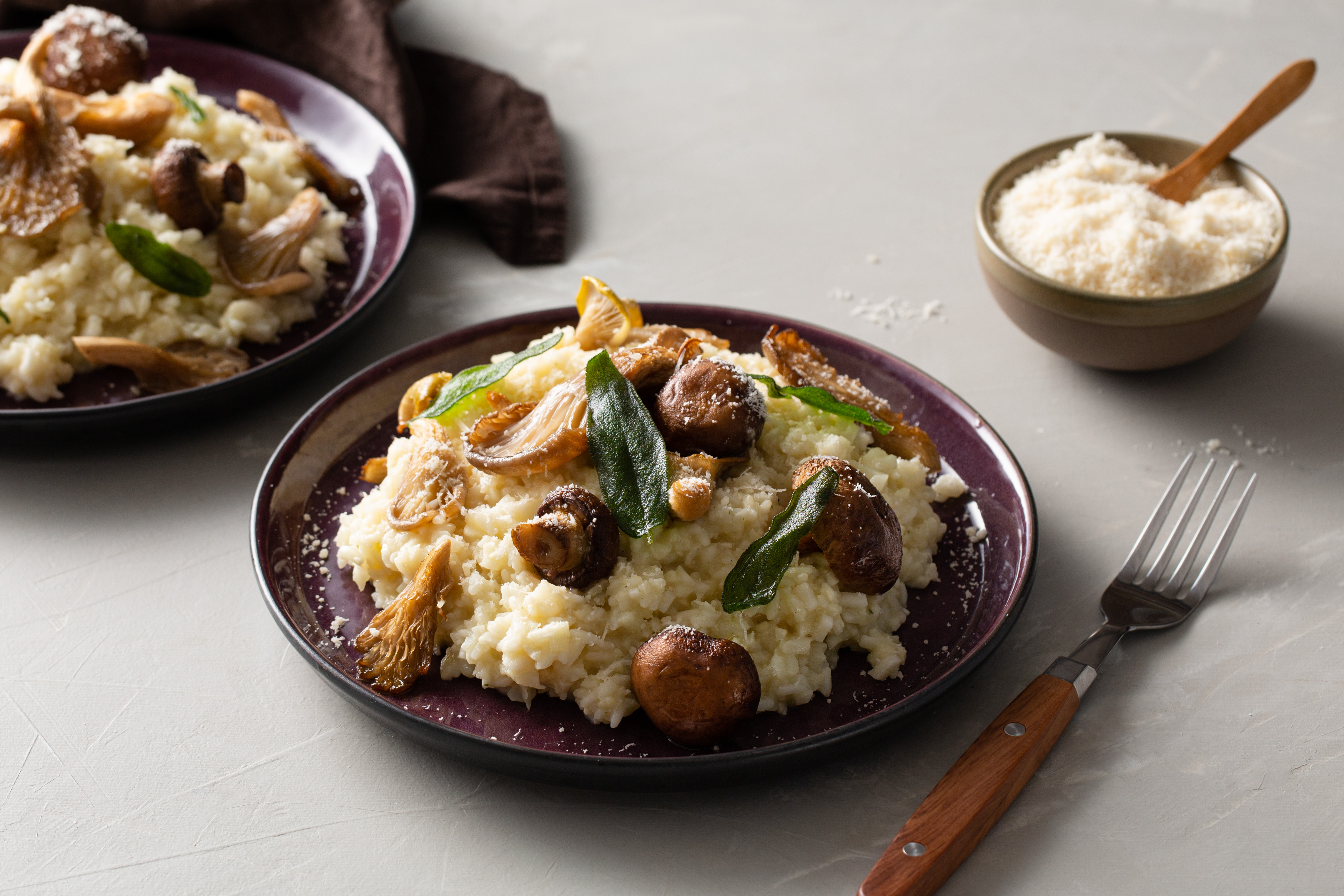 Bloemkool risotto met gegrilde paddestoelen en salie