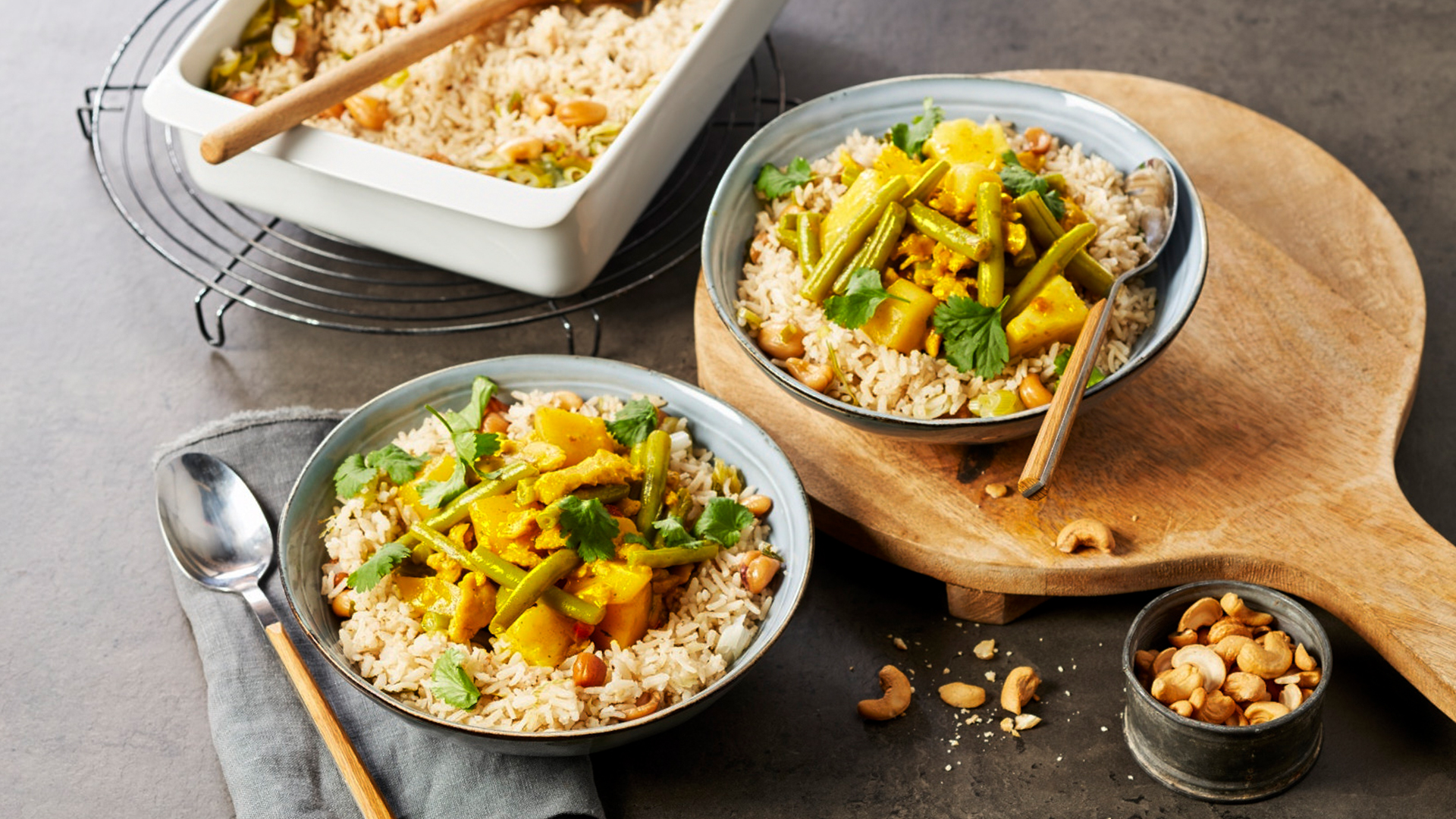 “kip”-kerrie met tropisch fruit en pilav rijst