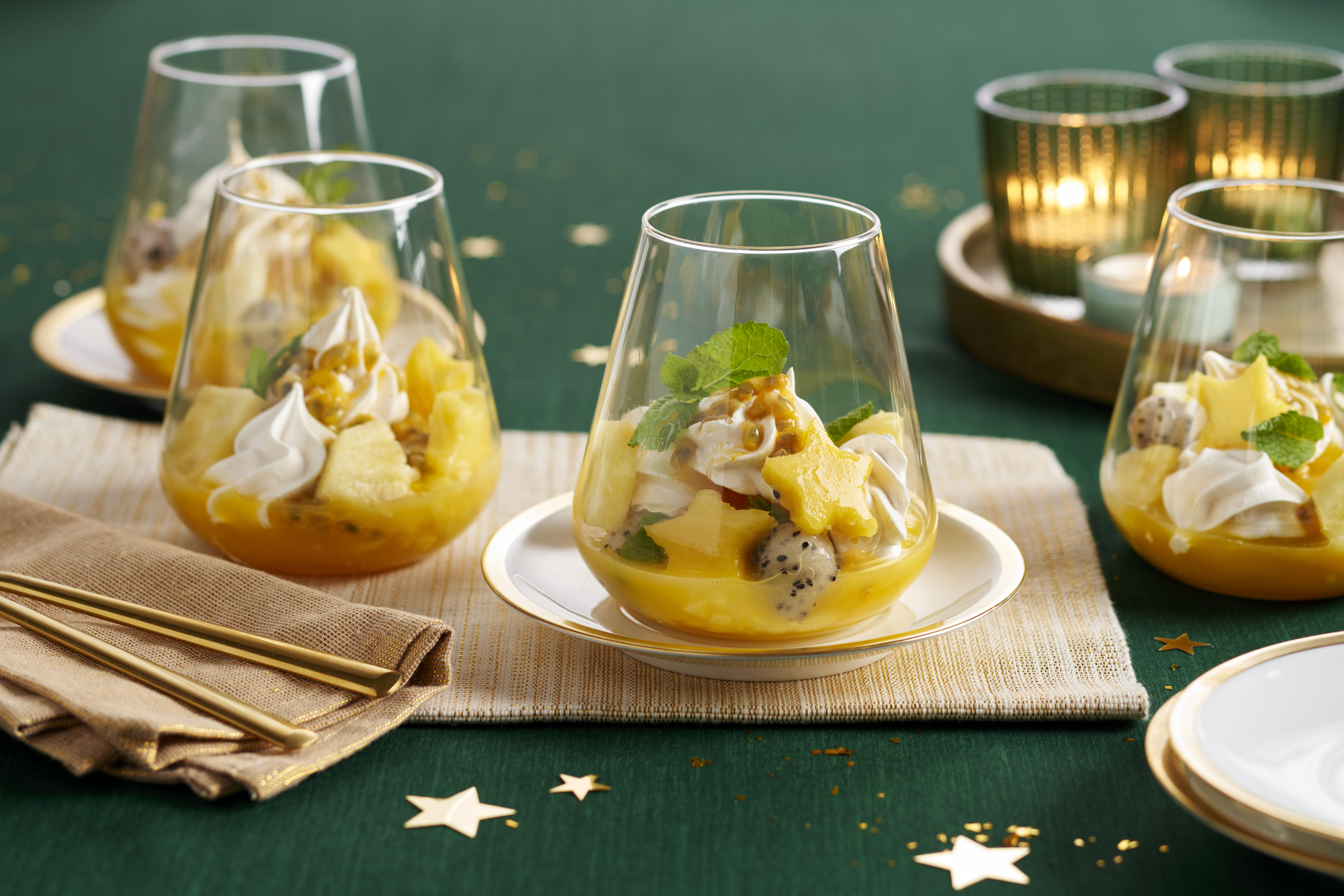 Tropisch dessert met meringue en lemon curd