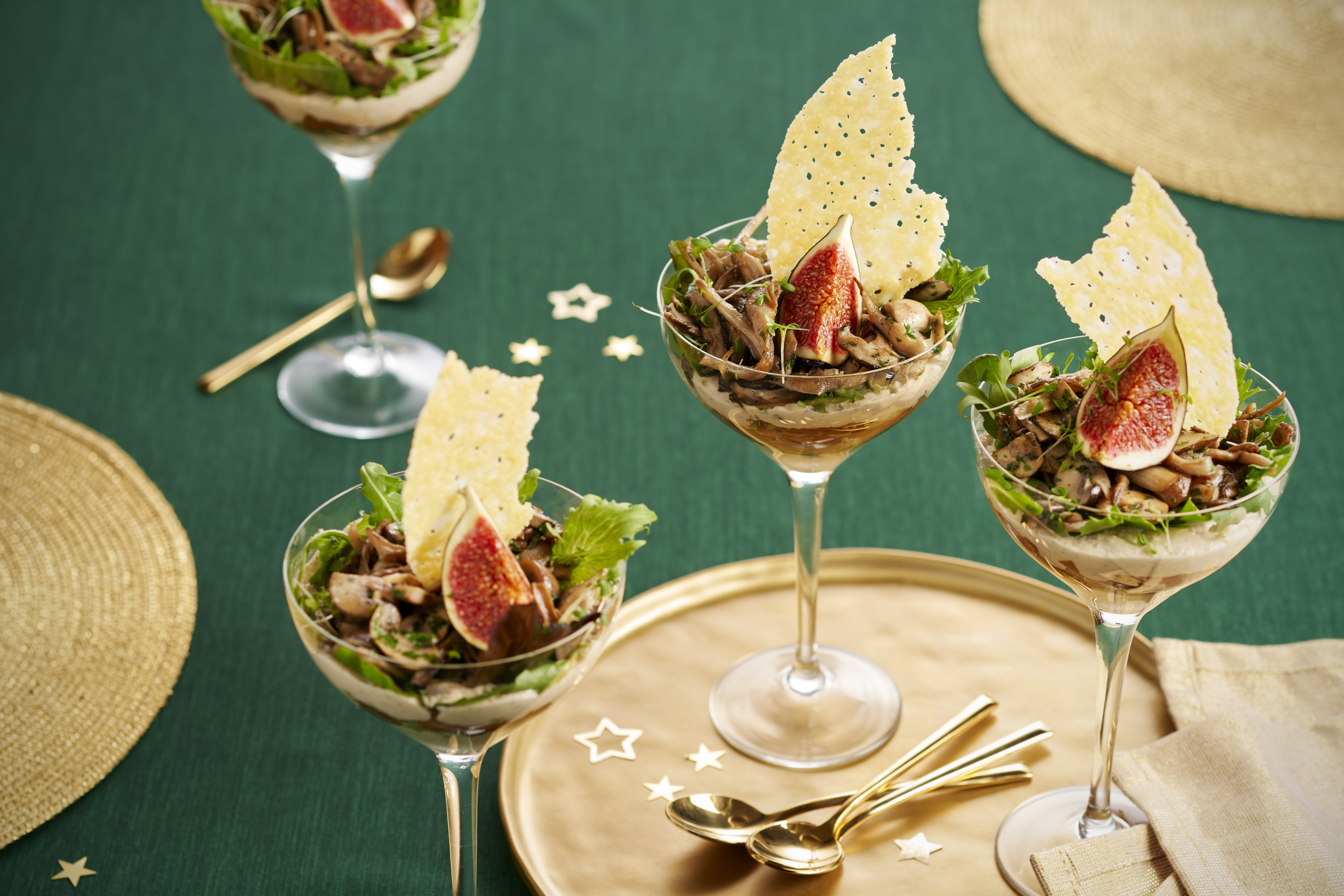 Cocktail van aubergine en baba ganoush