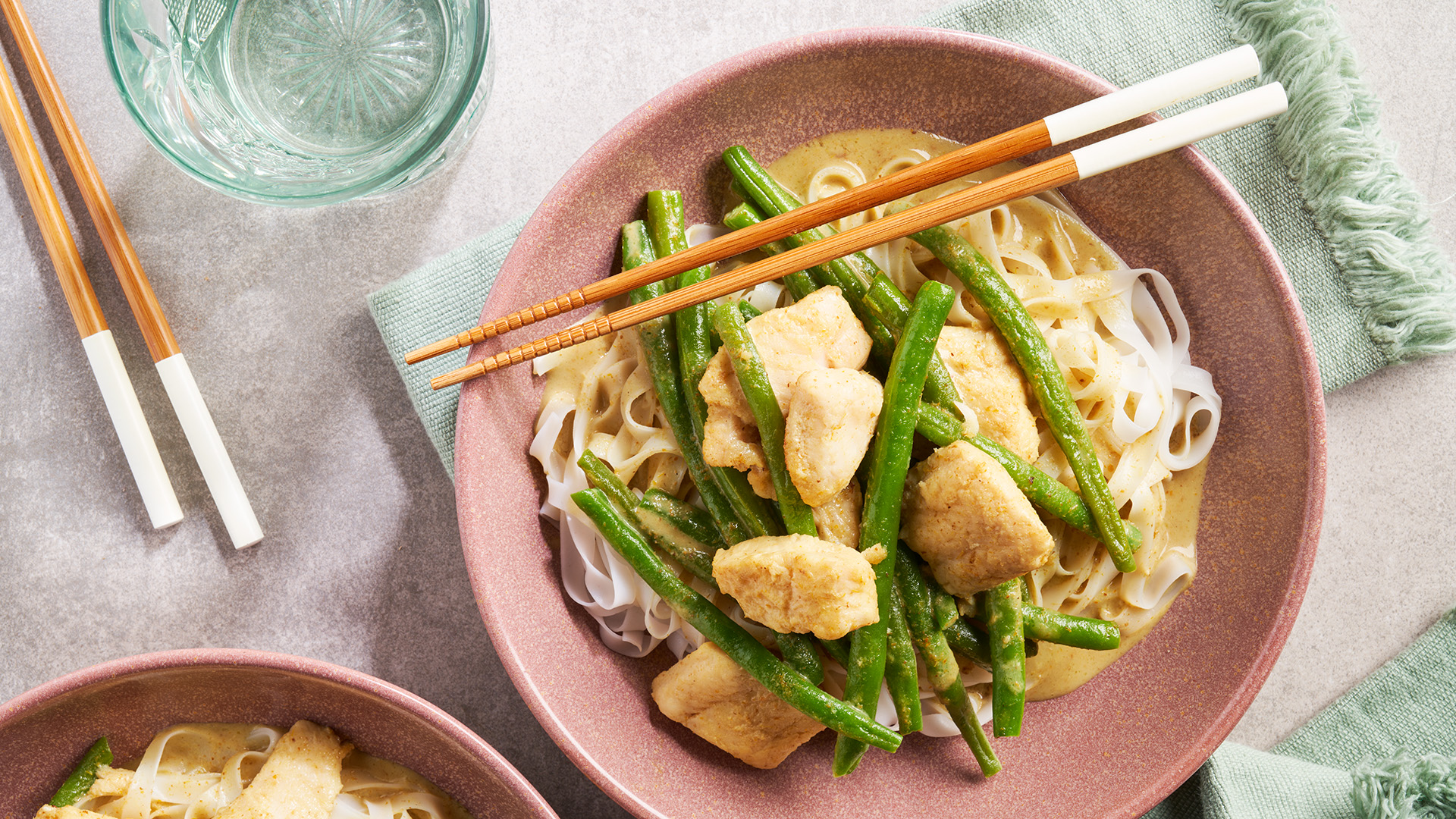 Curry van pangasiusfilet met sperziebonen