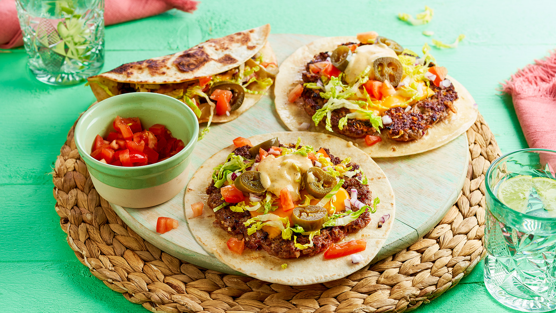 Spicy open smash taco