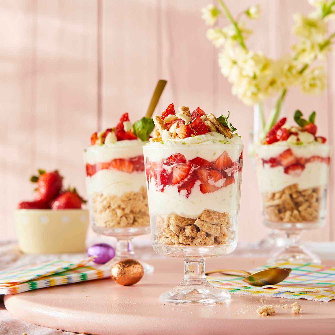 Aardbeien trifle met limoen-honingmascarpone