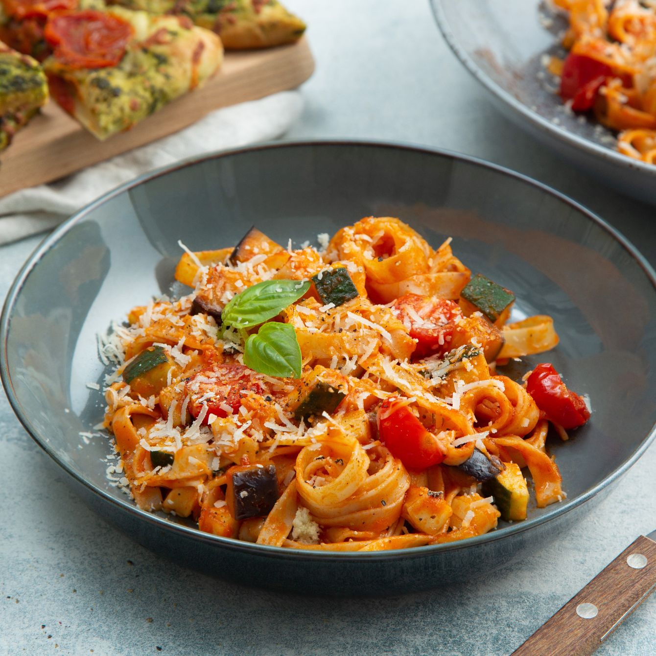 Patricia's tagliatelle met aubergine en courgette