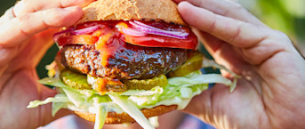 Zelfgemaakte traditionele hamburger