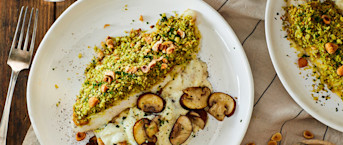 Pangasius met hazelnootkorstje en paddenstoelenstamppot