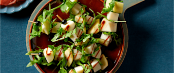 Prikkers met peer, kaas en rucola