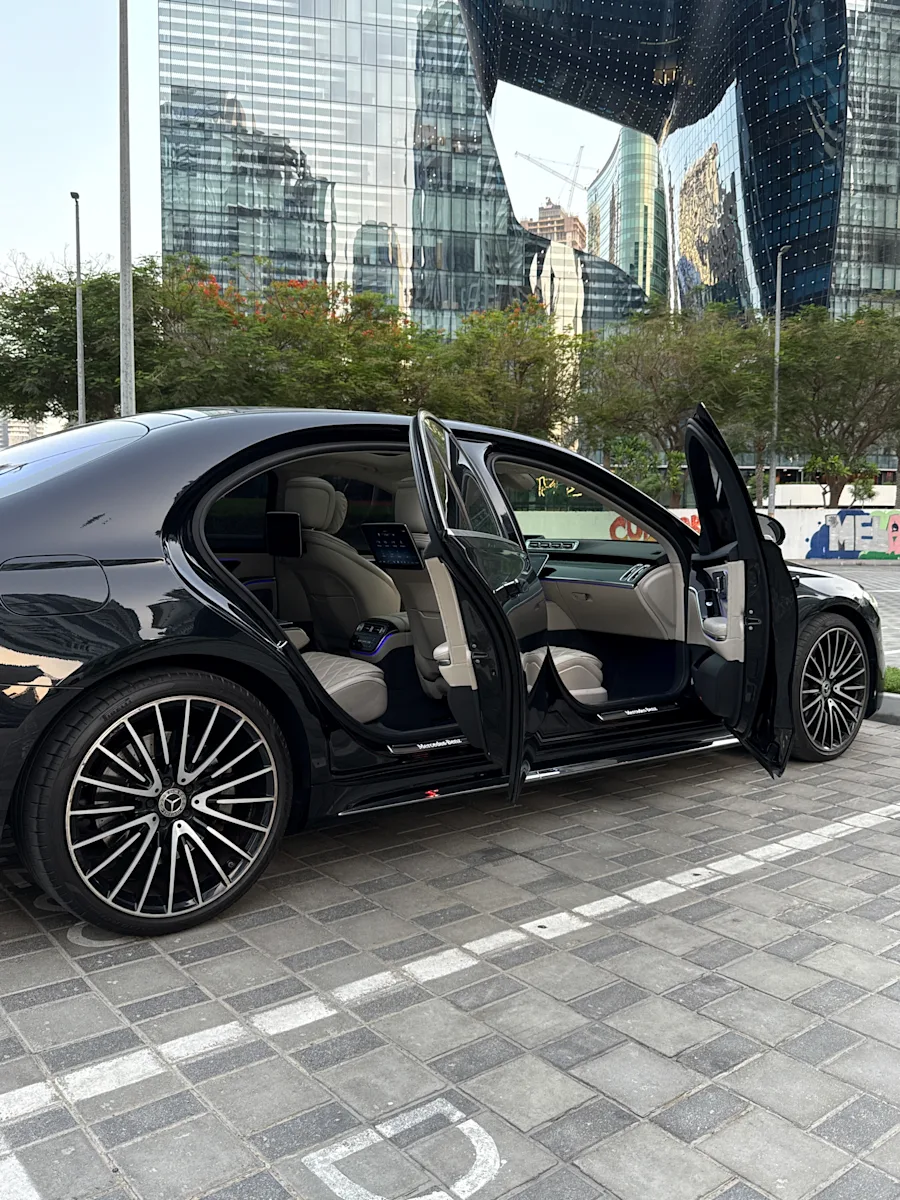 Mercedes S500 Black 2022 2022 for rent in Dubai — photo 5 of 12