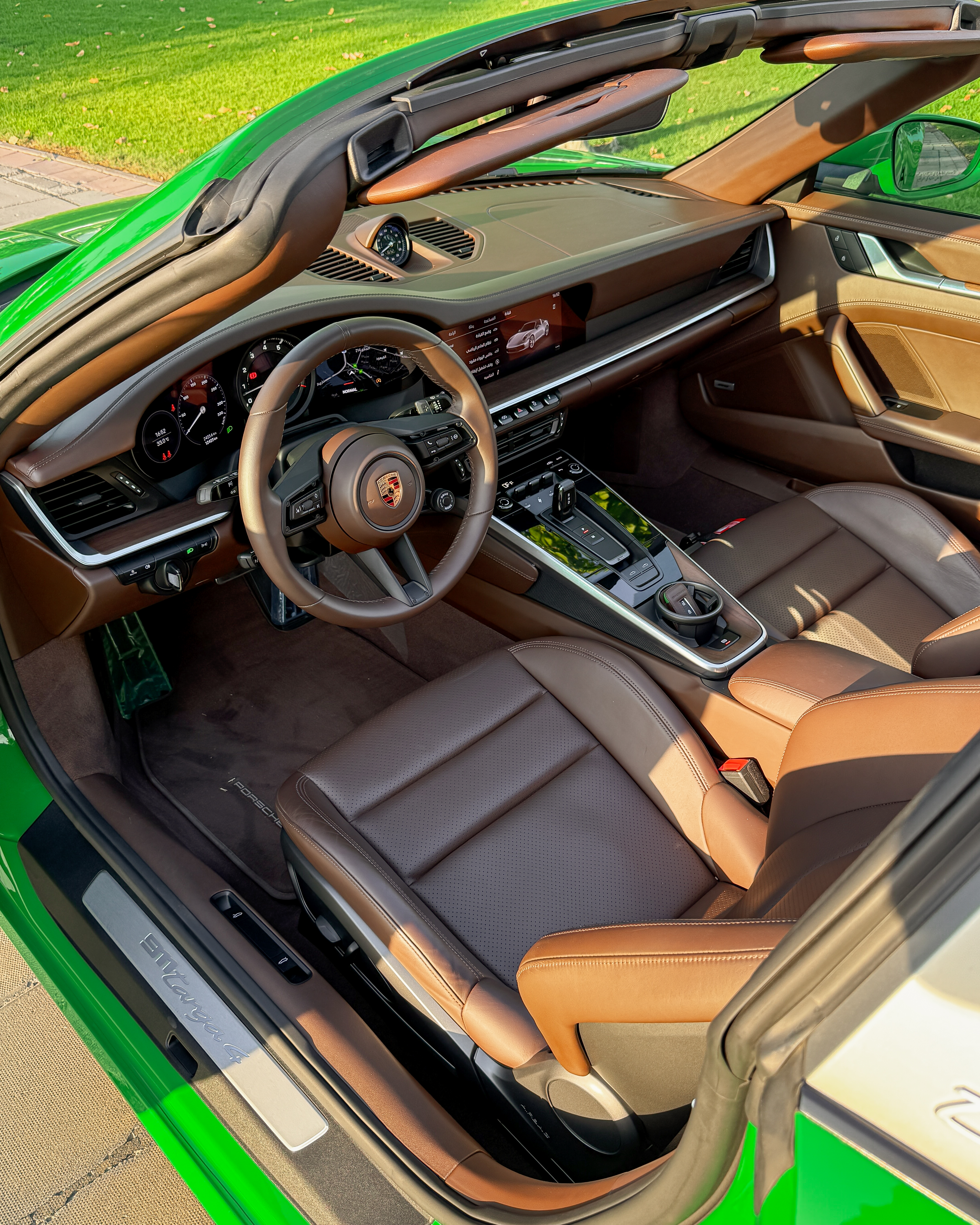 2022 Porsche Targa 4 Green 2022 for rent in Dubai — thumbnail 7
