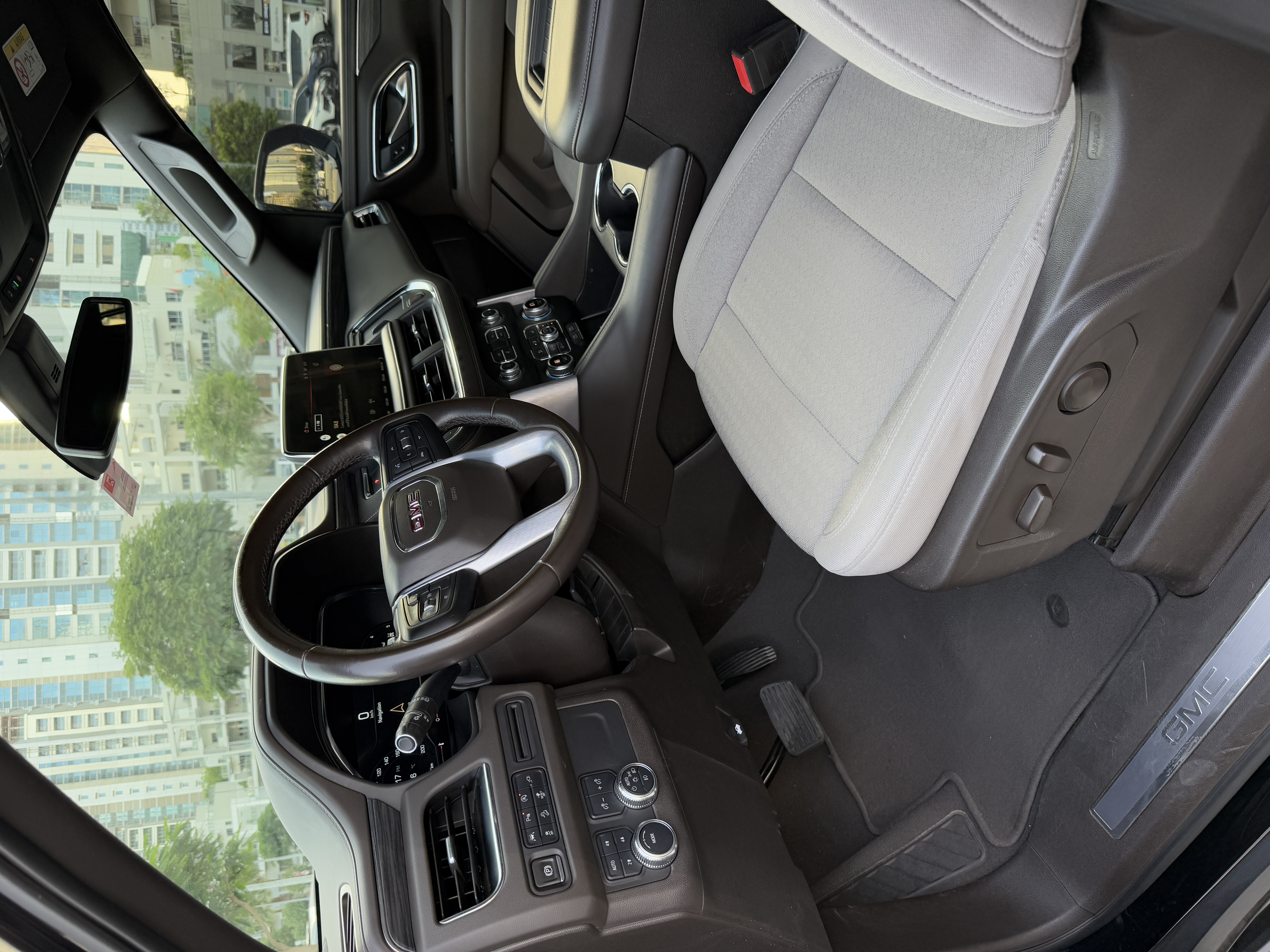 GMC Yukon Black 2022 2022 for rent in Dubai — thumbnail 4
