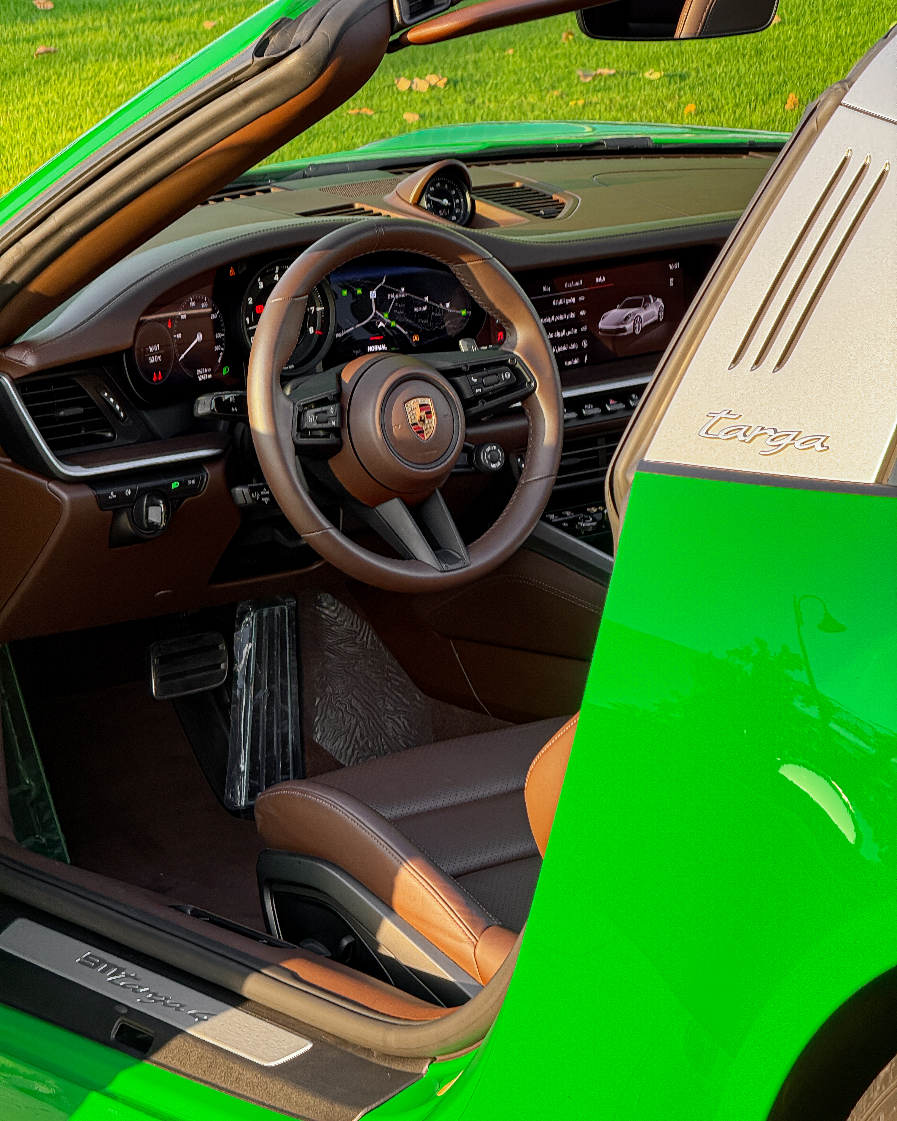 2022 Porsche Targa 4 Green 2022 for rent in Dubai — thumbnail 9