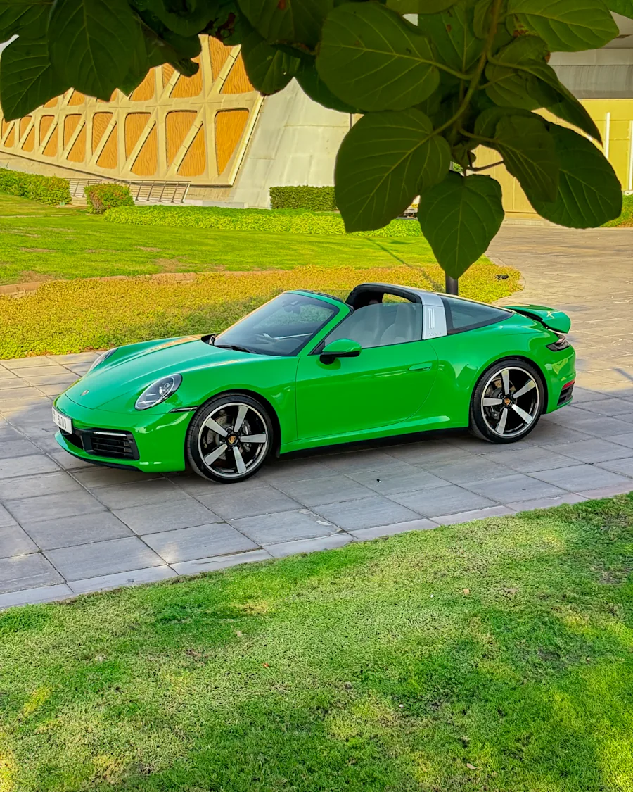 2022 Porsche Targa 4 Green 2022 for rent in Dubai — photo 4 of 10