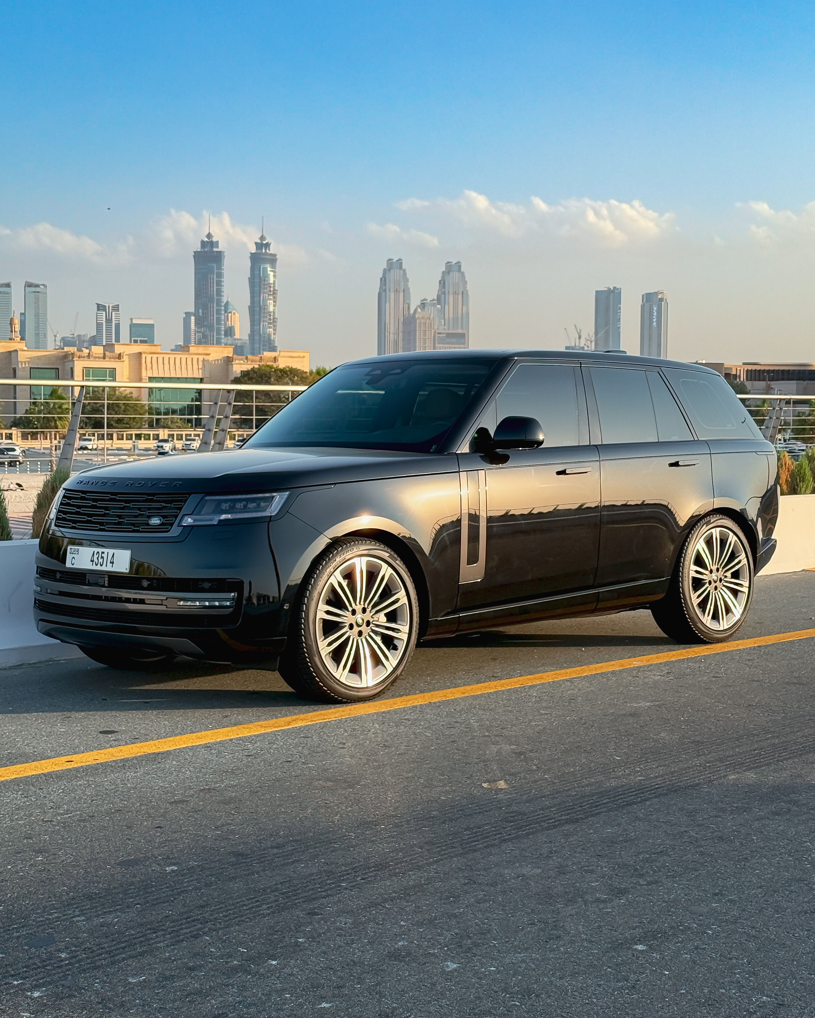 Range Rover Vogue Black 2024 2024 for rent in Dubai — thumbnail 3