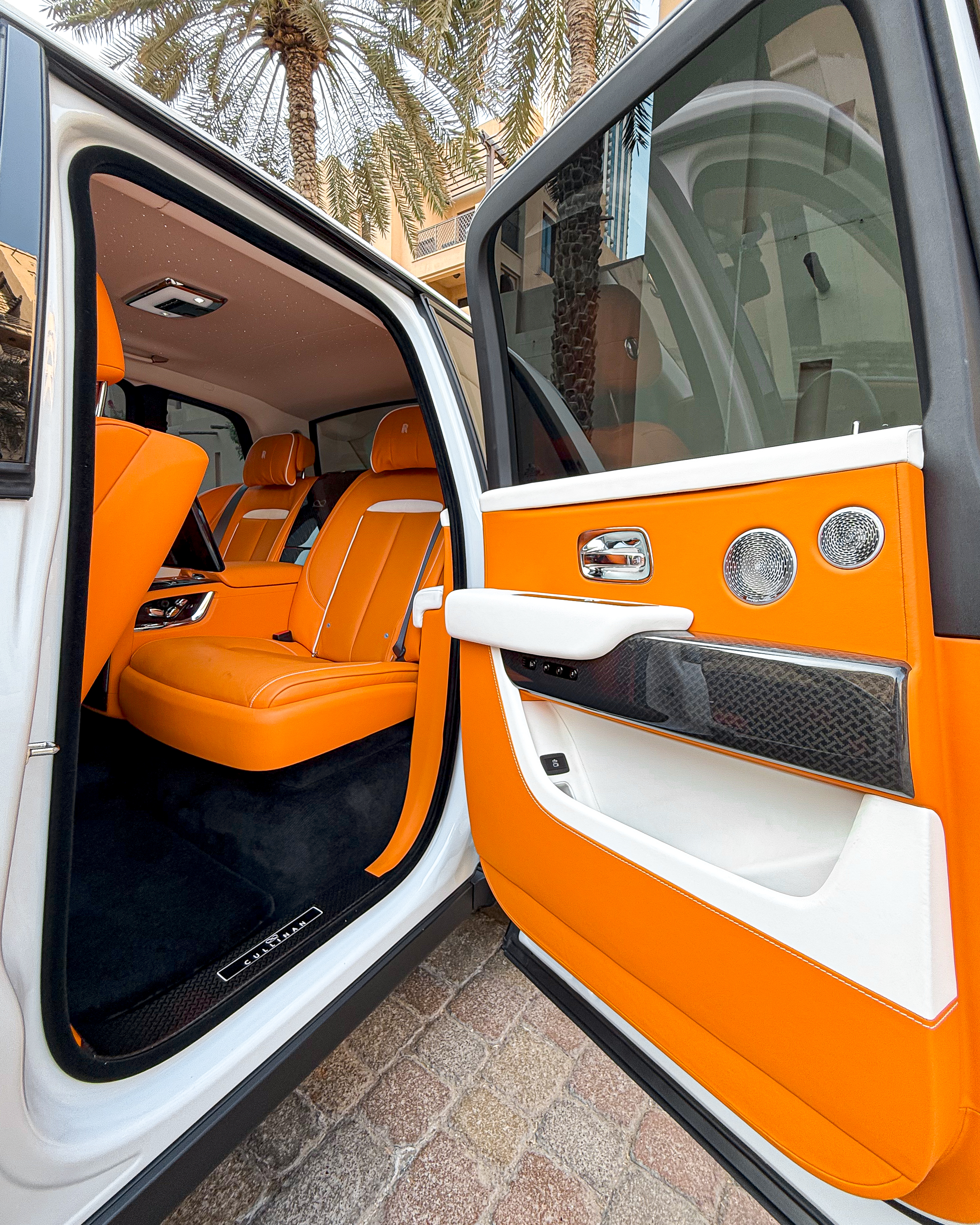 Rolls-Royce Cullinan Black Badge 2023 2023 for rent in Dubai — thumbnail 6