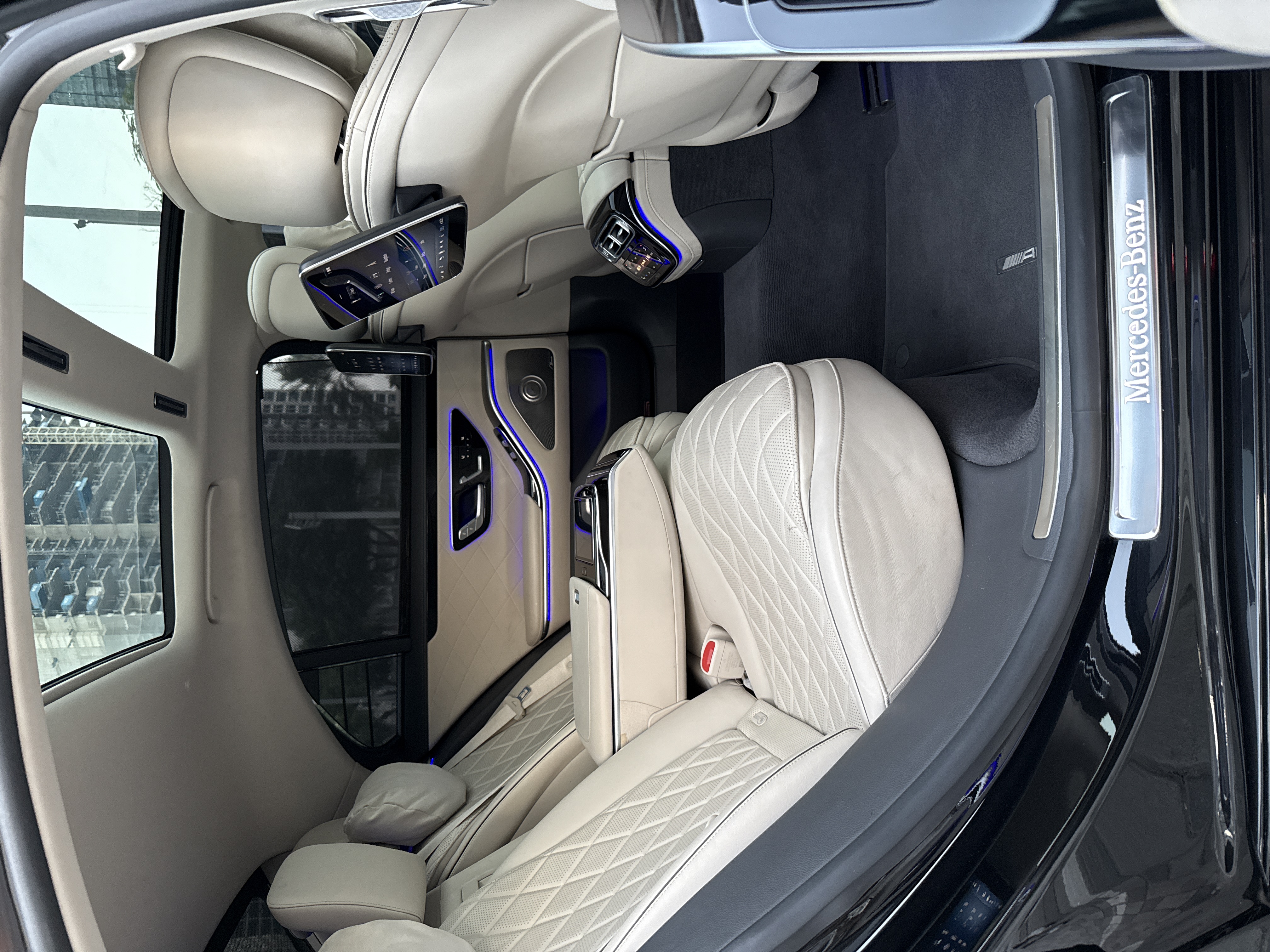 Mercedes S500 Black 2022 2022 for rent in Dubai — thumbnail 12