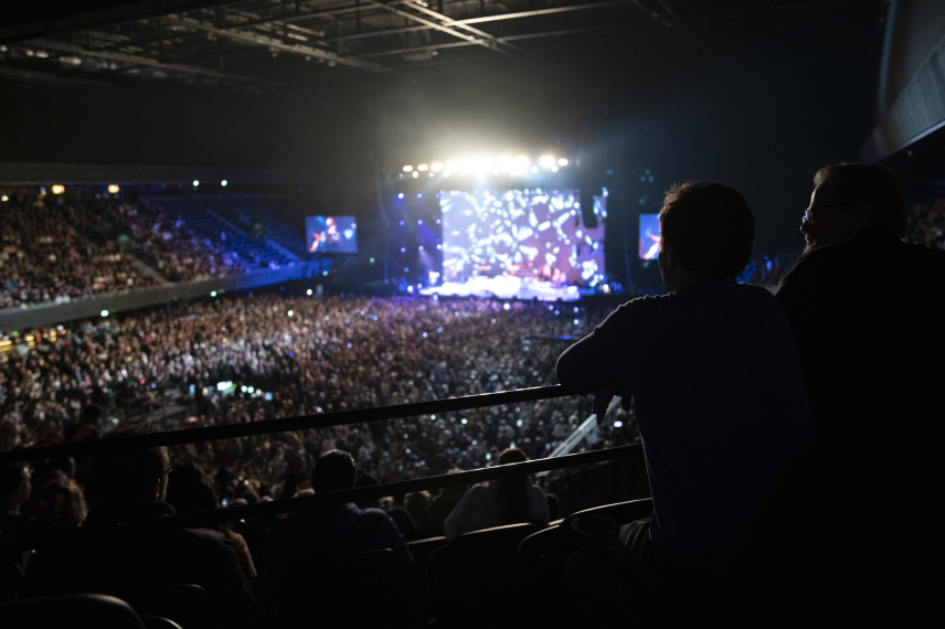 Ziggo Dome crowd photo from the back of the arena
