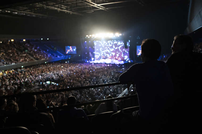 Ziggo Dome crowd photo from the back of the arena
