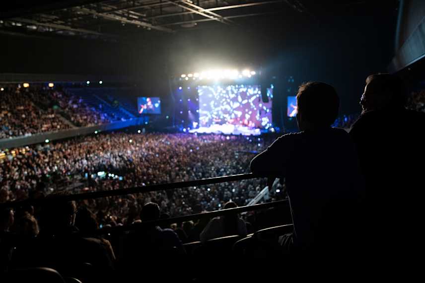 Ziggo Dome crowd photo from the back of the arena