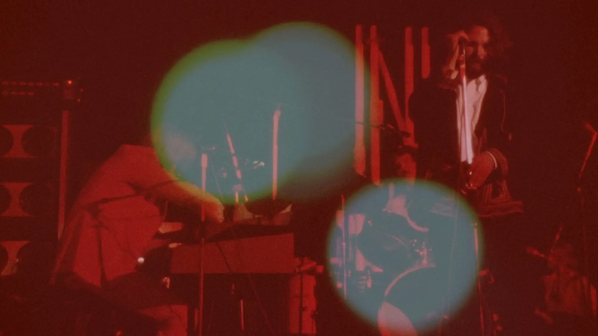 ザ・ドアーズ「Live at the Isle of Wight」 ALBUM REVIEW: The Doors - Live at the Isle of Wight Festival