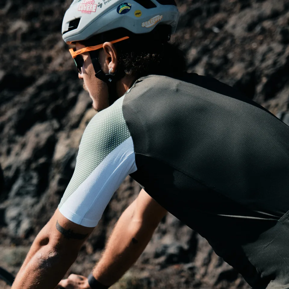 Spirit Triangles Jersey Mens