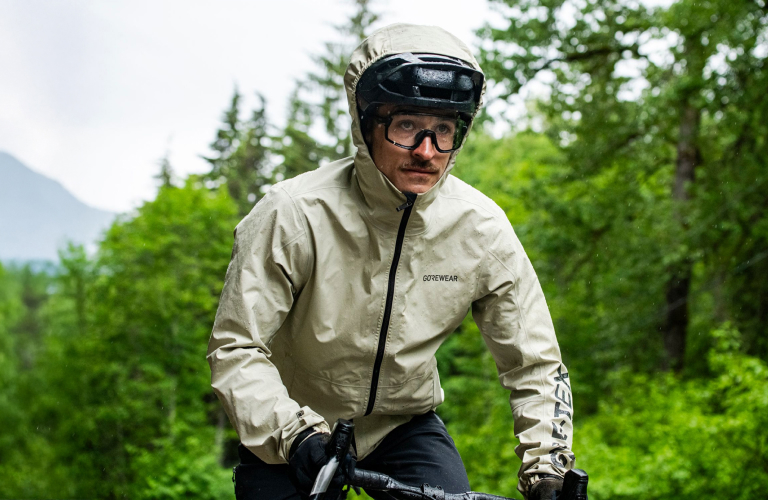 GORE RUNNING WEAR ゴア ランニング ウェア ジャケット Runners Pulse