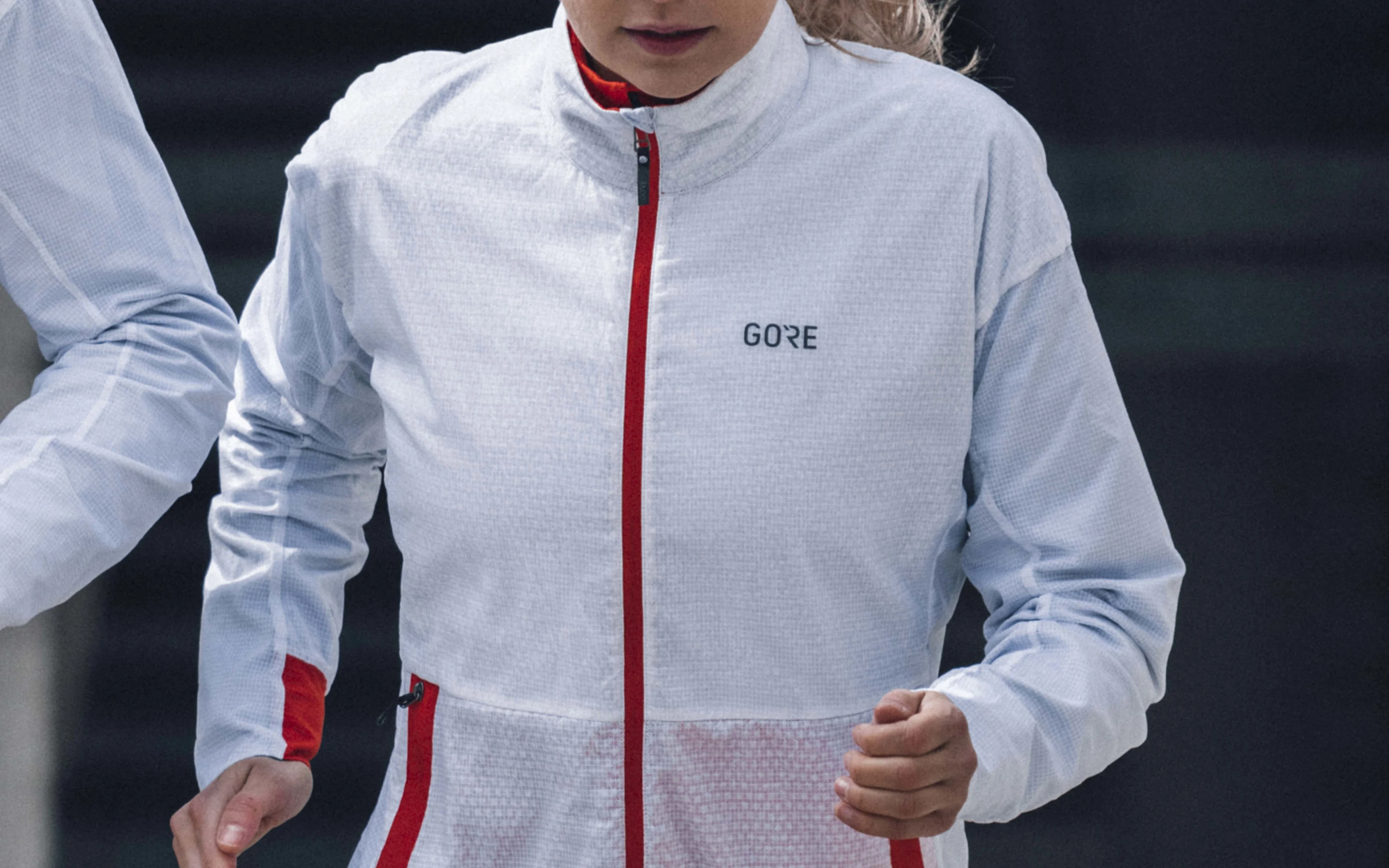 FW22 / 100845 / Drive Jacket Womens / Image Gallery Up / White Fireball