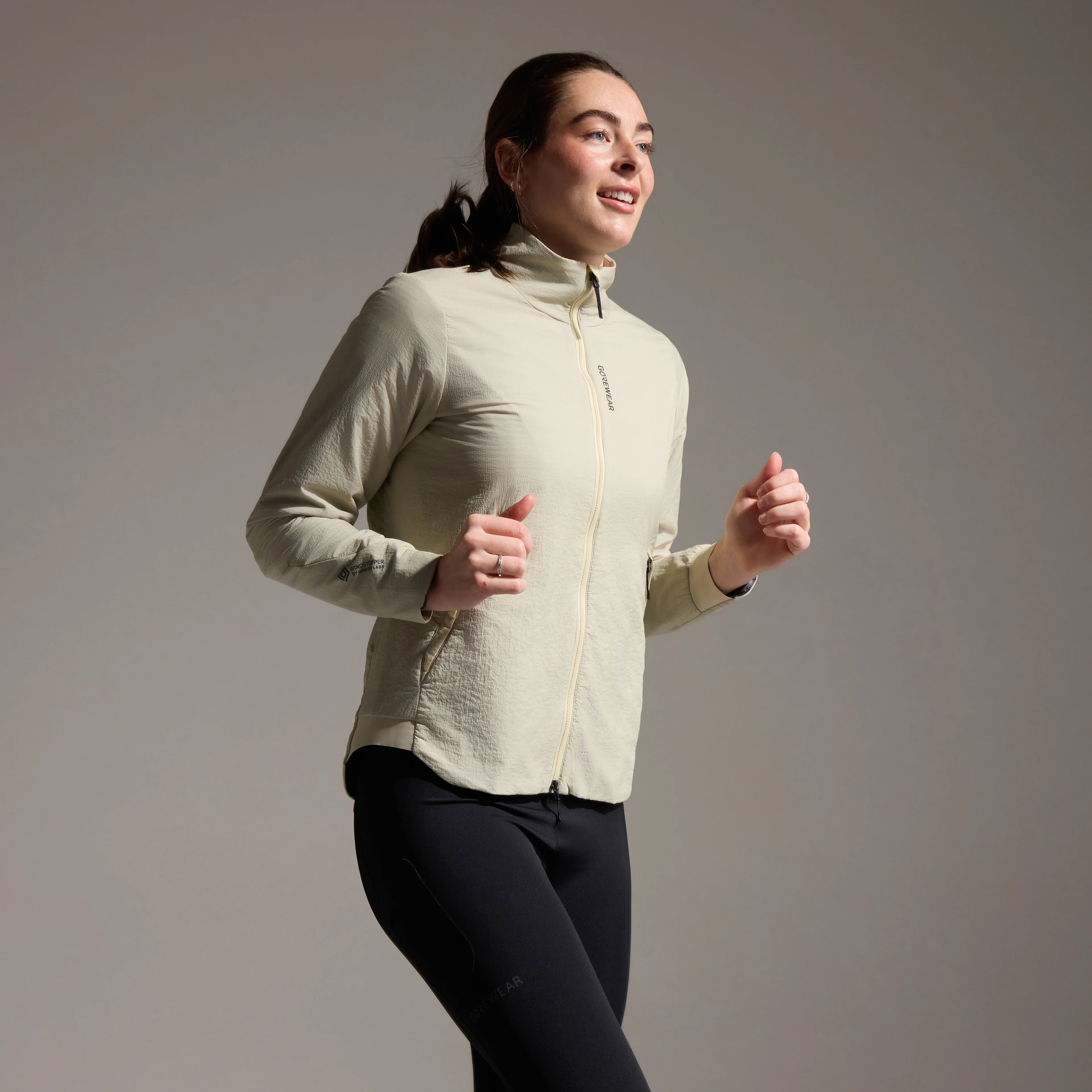 CONCURVE jackets: WINDSTOPPER® Insulated vs Thermo Hybrid 