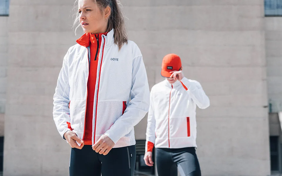 SEO Womens GORE-TEX Jackets / Image Gallery Up