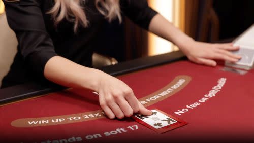 Lightning Blackjack Screenshot