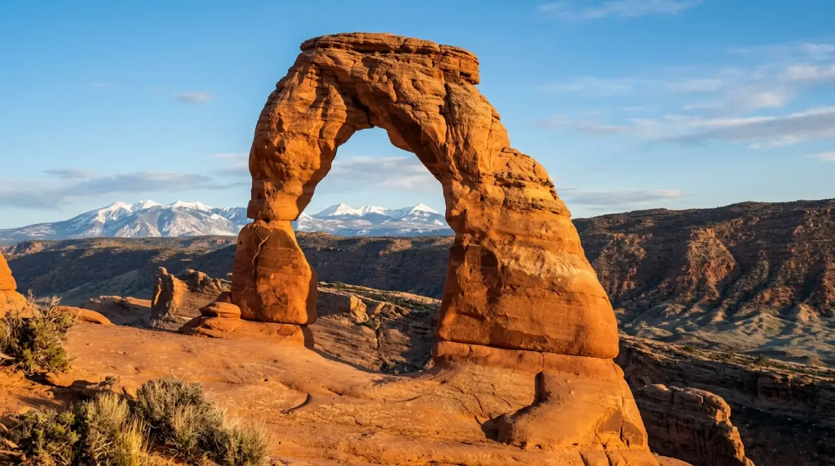 mighty-five-utah-arches-national-park-delicate-arch