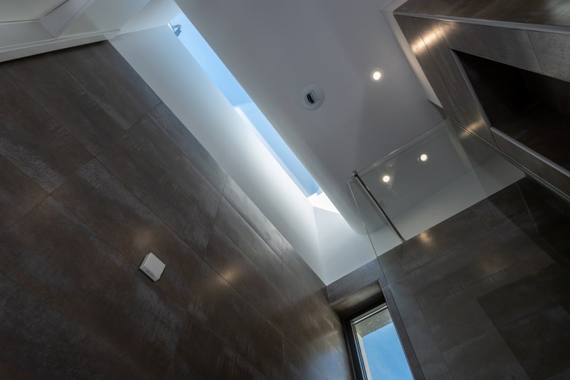 świetlik dachowy domy na sprzedaż