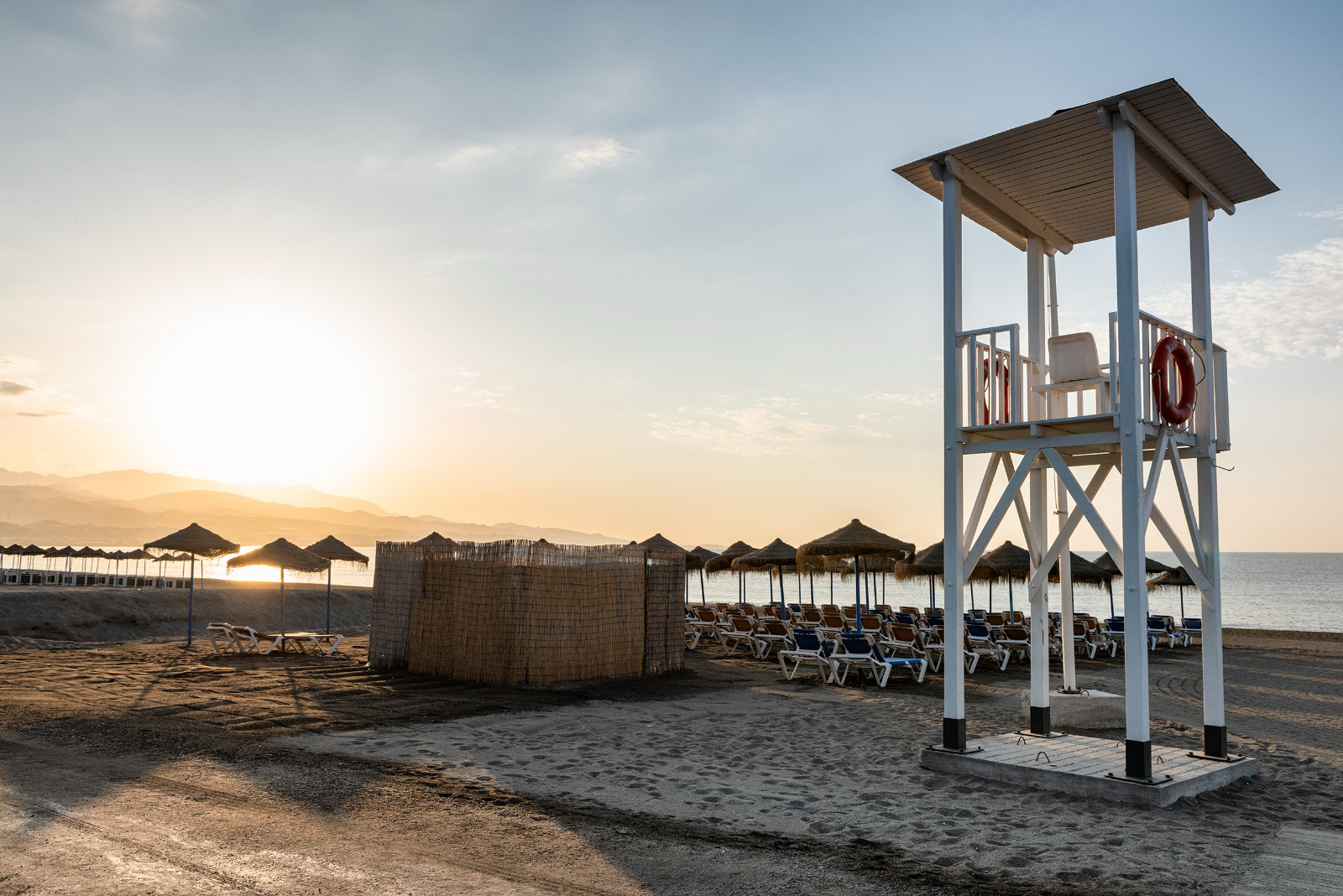 Plaza z zachodem słońca Caleta de velez