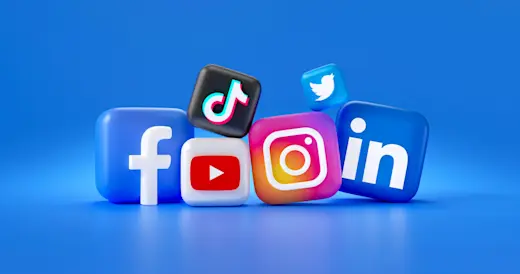 Social AI 2026: 25 Prompts for Instagram, LinkedIn & TikTok (with AI Assistent)