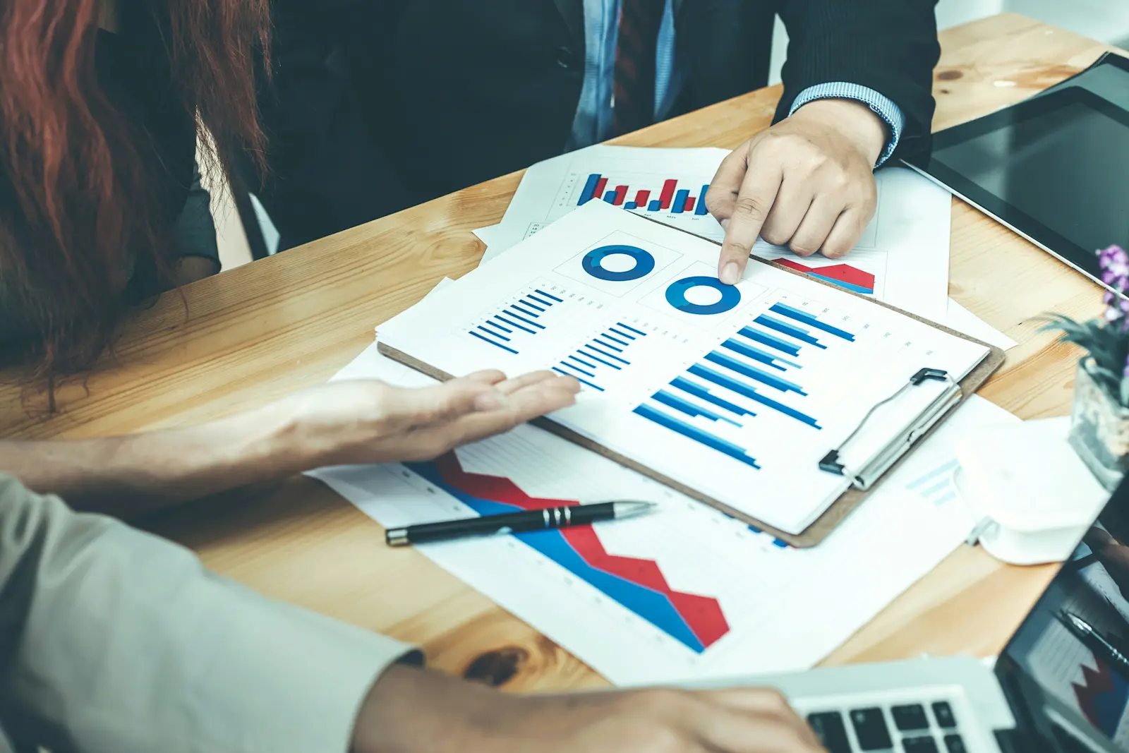Künstliche Intelligenz Social Media: Reporting ohne Dashboard-Overkill