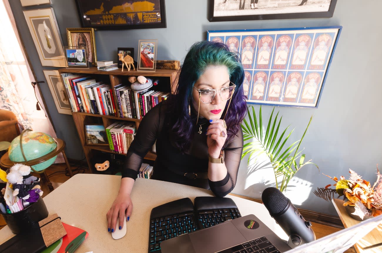 Photo of Lorena Mesa at her workstation.