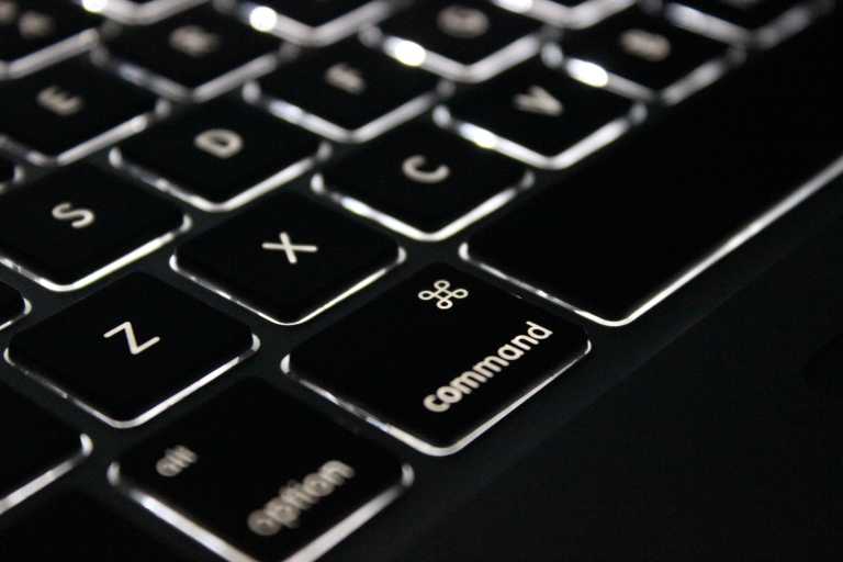 Picture of the command key on a laptop 