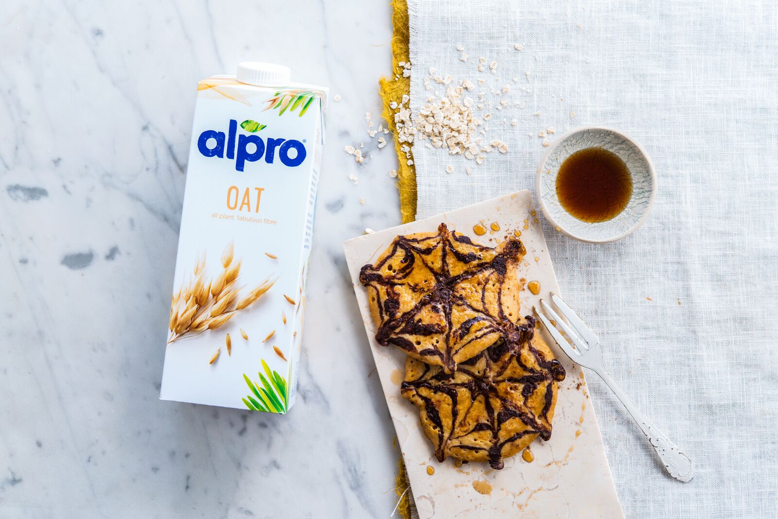Halloween pumpkin pancakes | Alpro