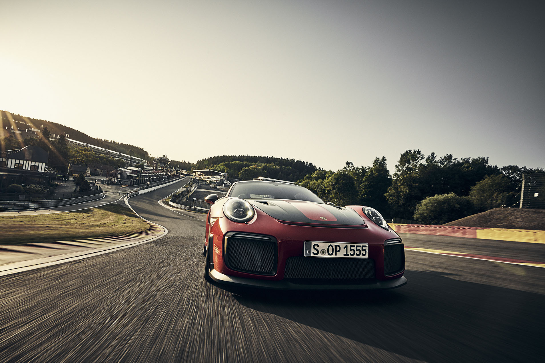 Spa-Francorchamps is the ideal race track for a strong Porsche