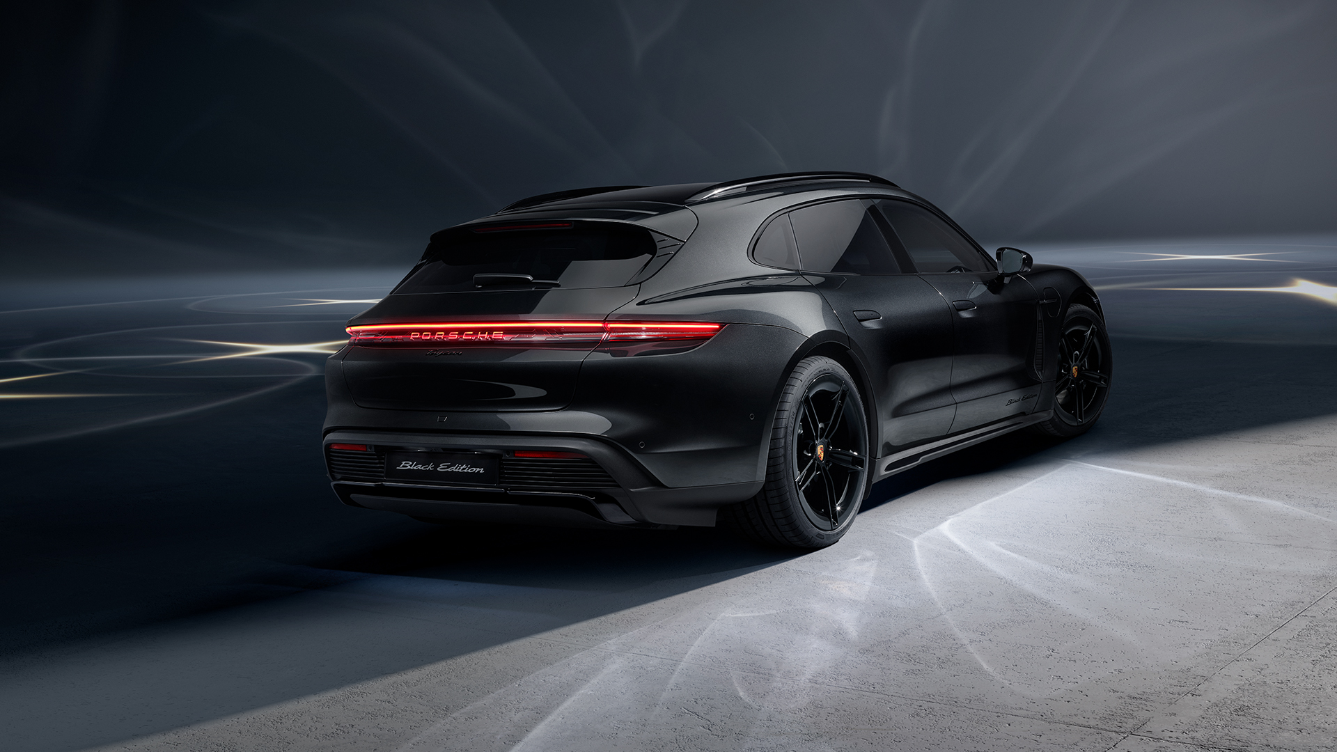 Porsche Taycan Sport Turismo Black Edition desktop 2