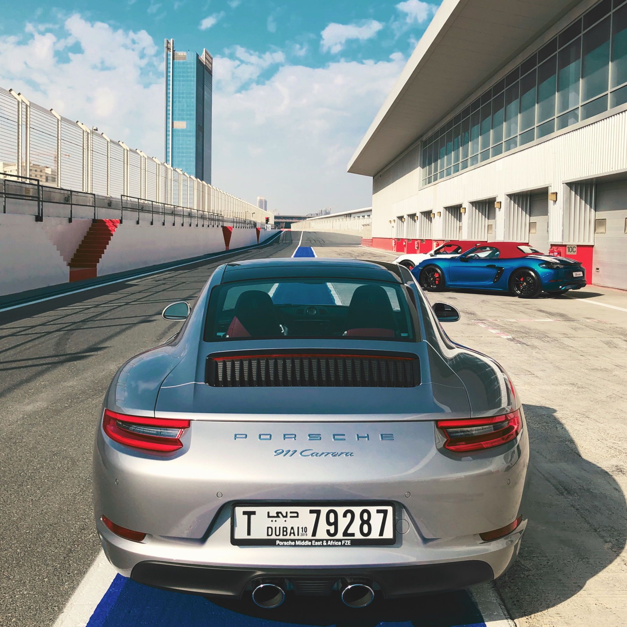 Rear view of the 911 Carrera 4 (991)