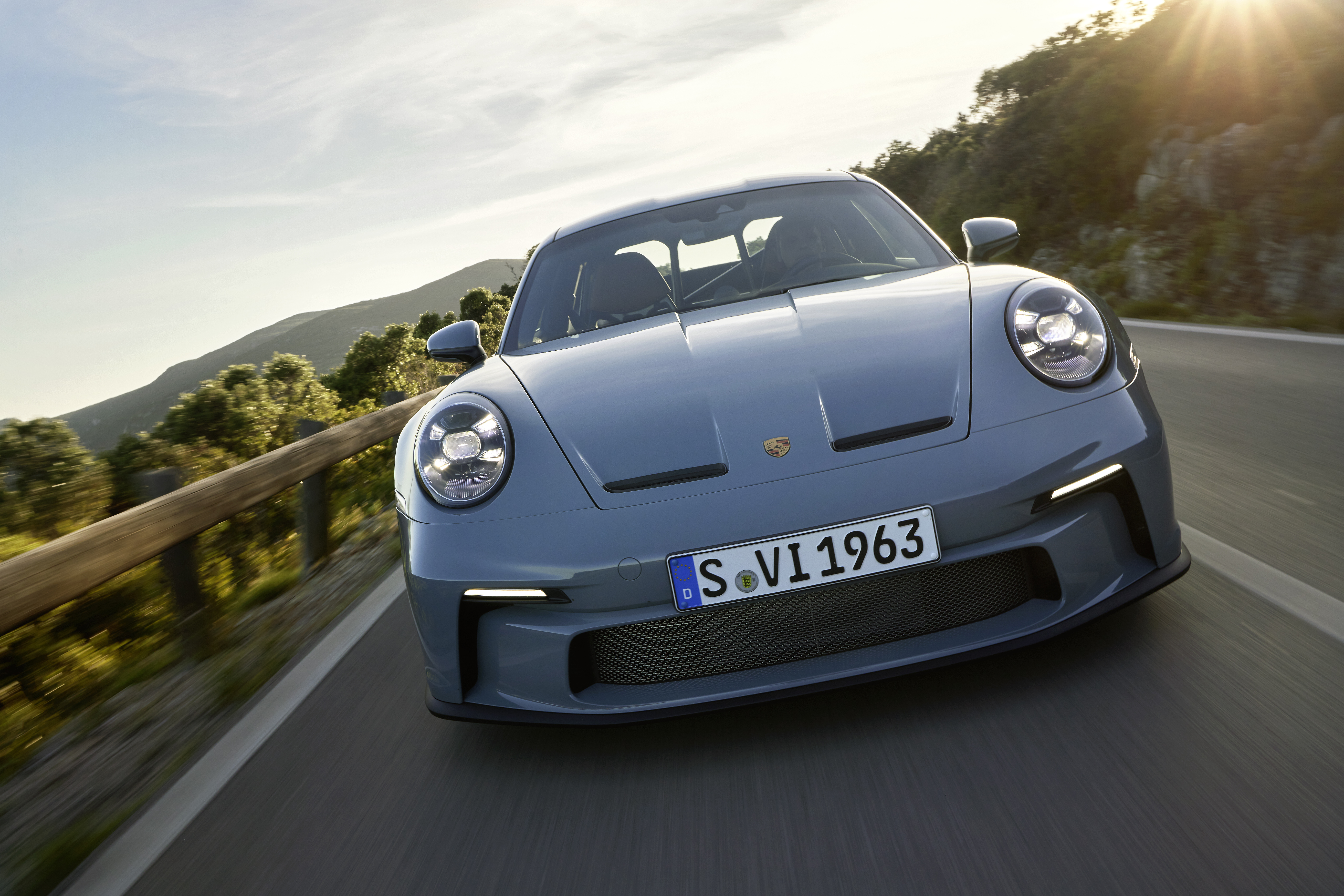 Front on view of Porsche 911 S/T Heritage Design Package